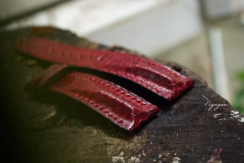 BESPOKE GENUINE BROWN CROCODILE LEATHER STRAP FOR OMEGA CLASP HDOS05