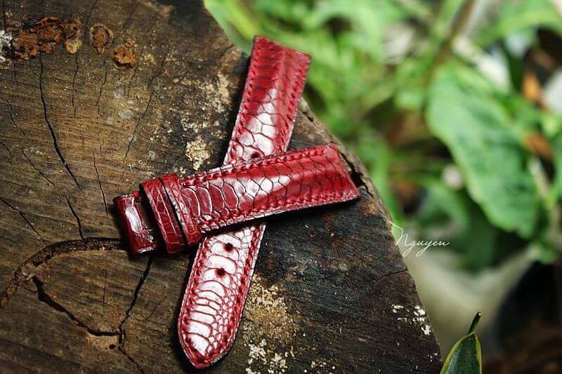 BESPOKE GENUINE BROWN CROCODILE LEATHER STRAP FOR OMEGA CLASP HDOS05