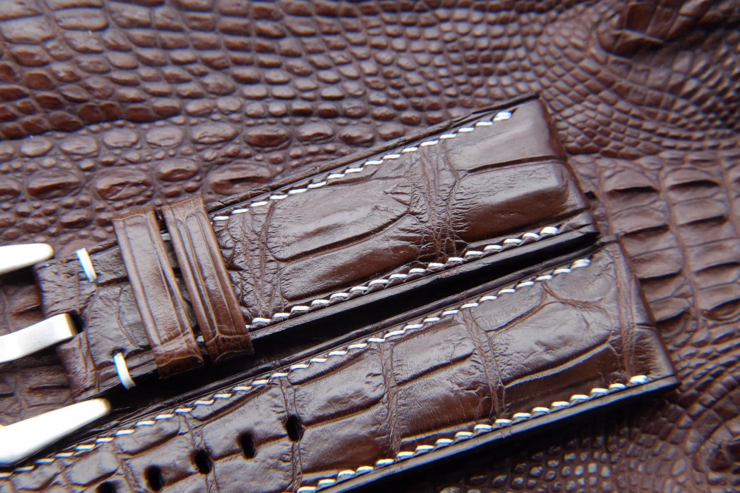 BESPOKE DARK BROWN CROCODILE LEATHER WATCH STRAP HDCS47