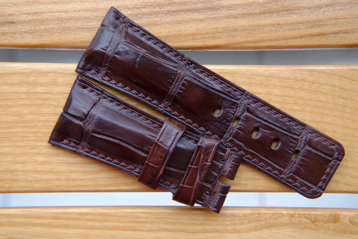 BESPOKE BROWN CROCODILE LEATHER WATCH STRAP HDCS45