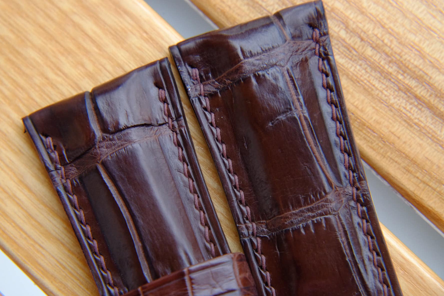 BESPOKE BROWN CROCODILE LEATHER WATCH STRAP HDCS45