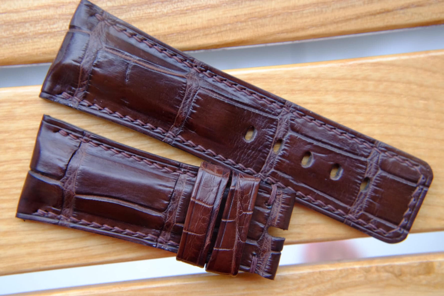 BESPOKE BROWN CROCODILE LEATHER WATCH STRAP HDCS45