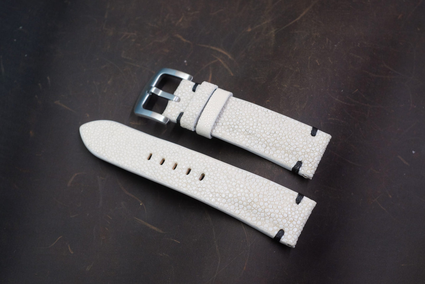 White no pearl stingray leather watch strap HDST136
