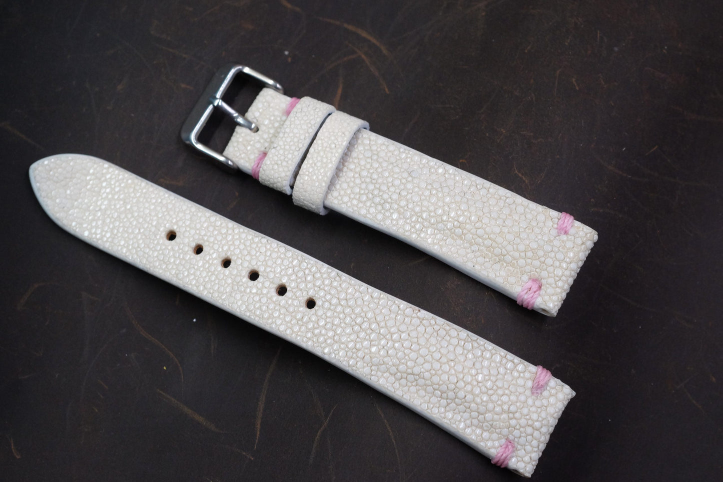 White no pearl stingray leather watch strap HDST136