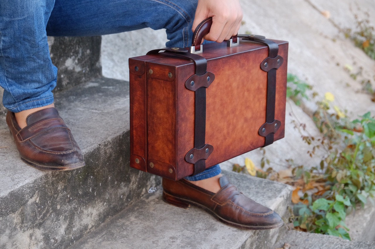 BESPOKE GENUINE BROWN LEATHER WATCH BOX FOR 10 WATCHES HDBWB02