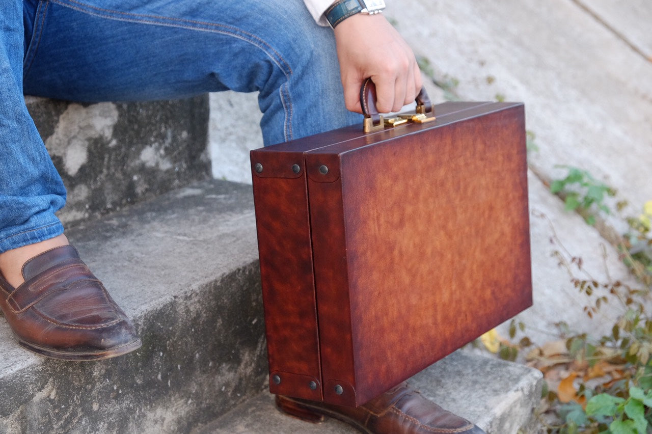 BESPOKE GENUINE BROWN LEATHER WATCH BOX FOR 18 WATCHES HDBWB01