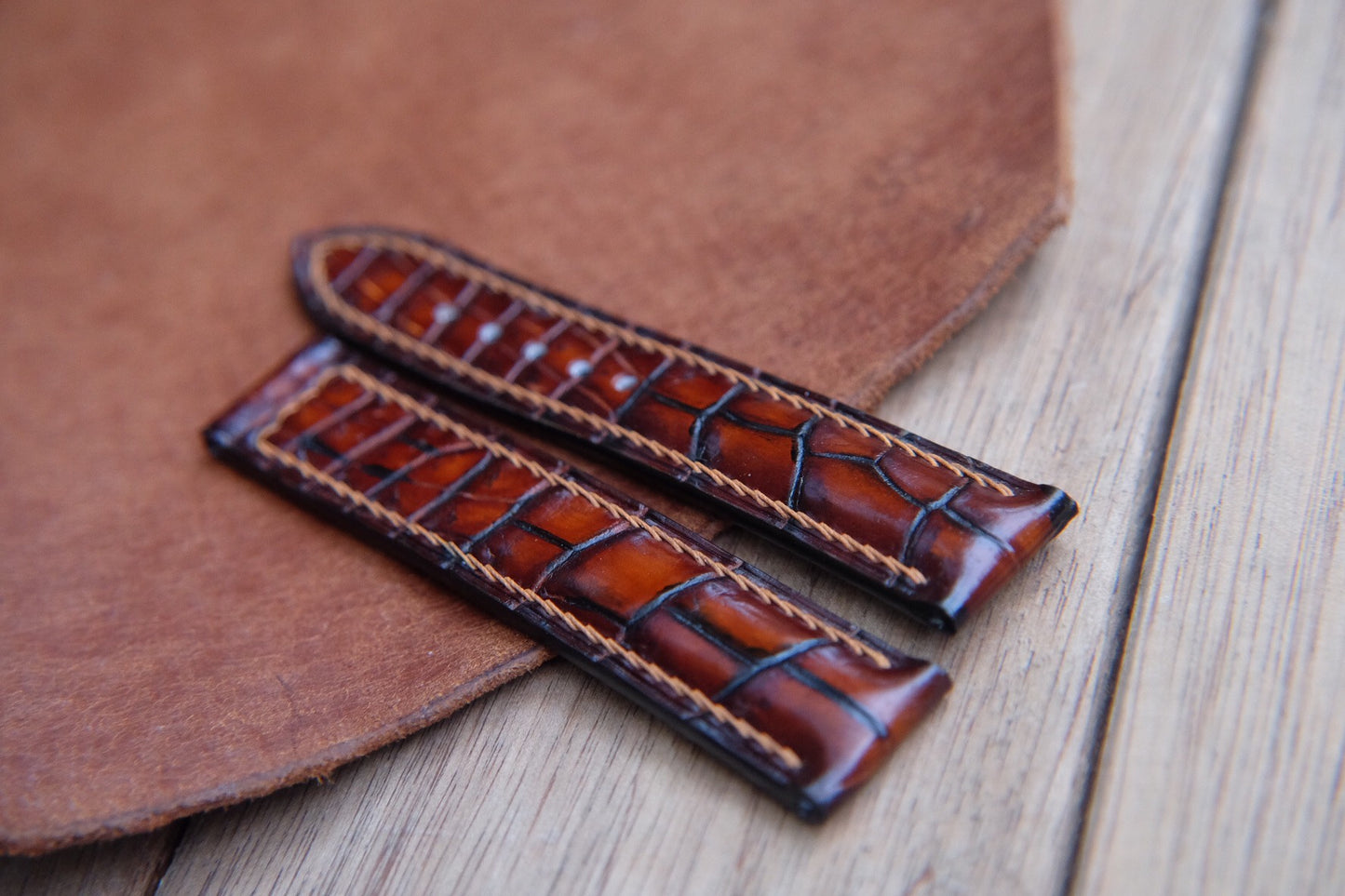 BESPOKE GENUINE HAND DYED PATINA BROWN CROCODILE SKIN LEATHER STRAP HDCS73