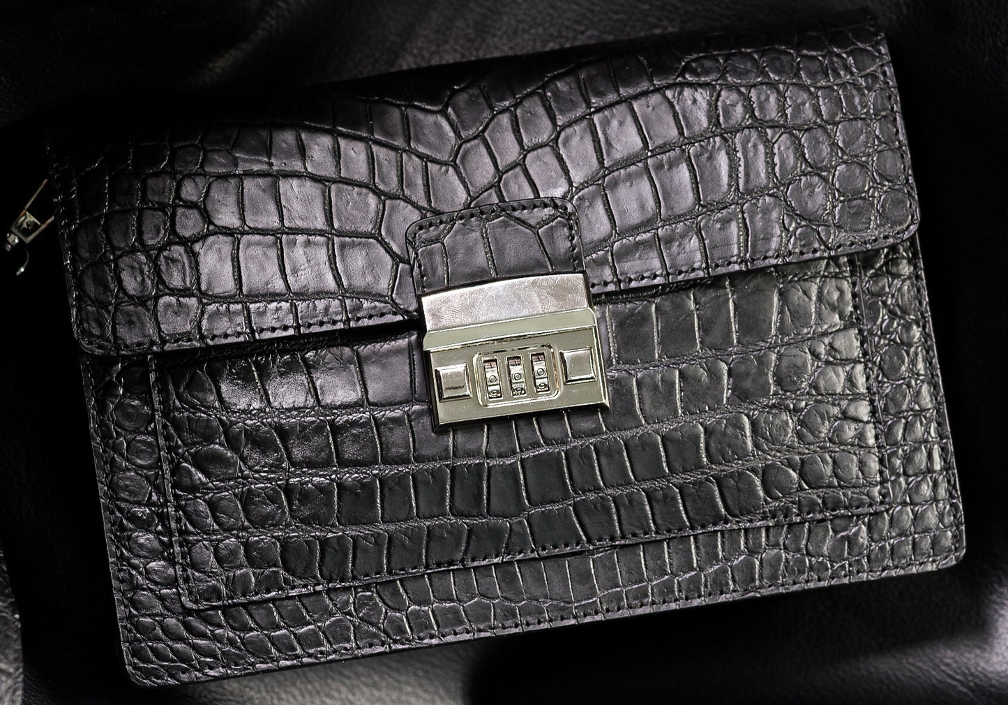 Black crocodile leather man clutch HDWA64