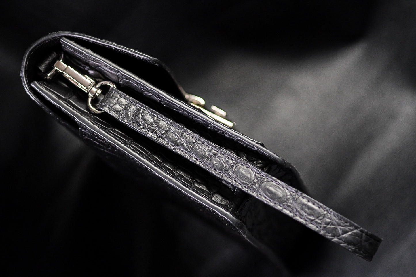 Black crocodile leather man clutch HDWA64