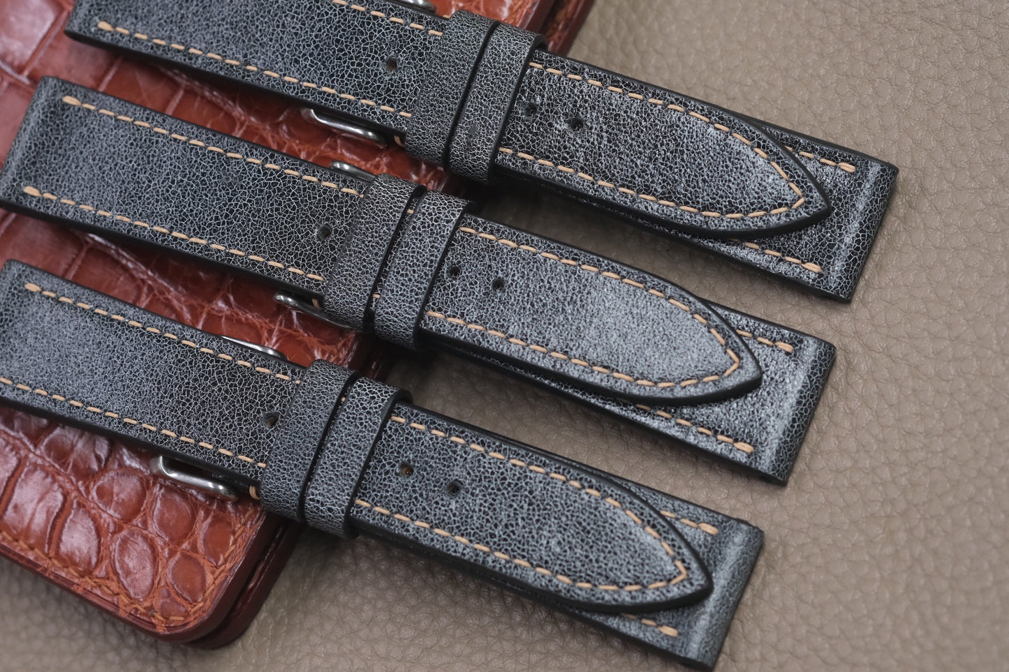 GREY DISTRESSED COW LEATHER WATCH STRAP RD56