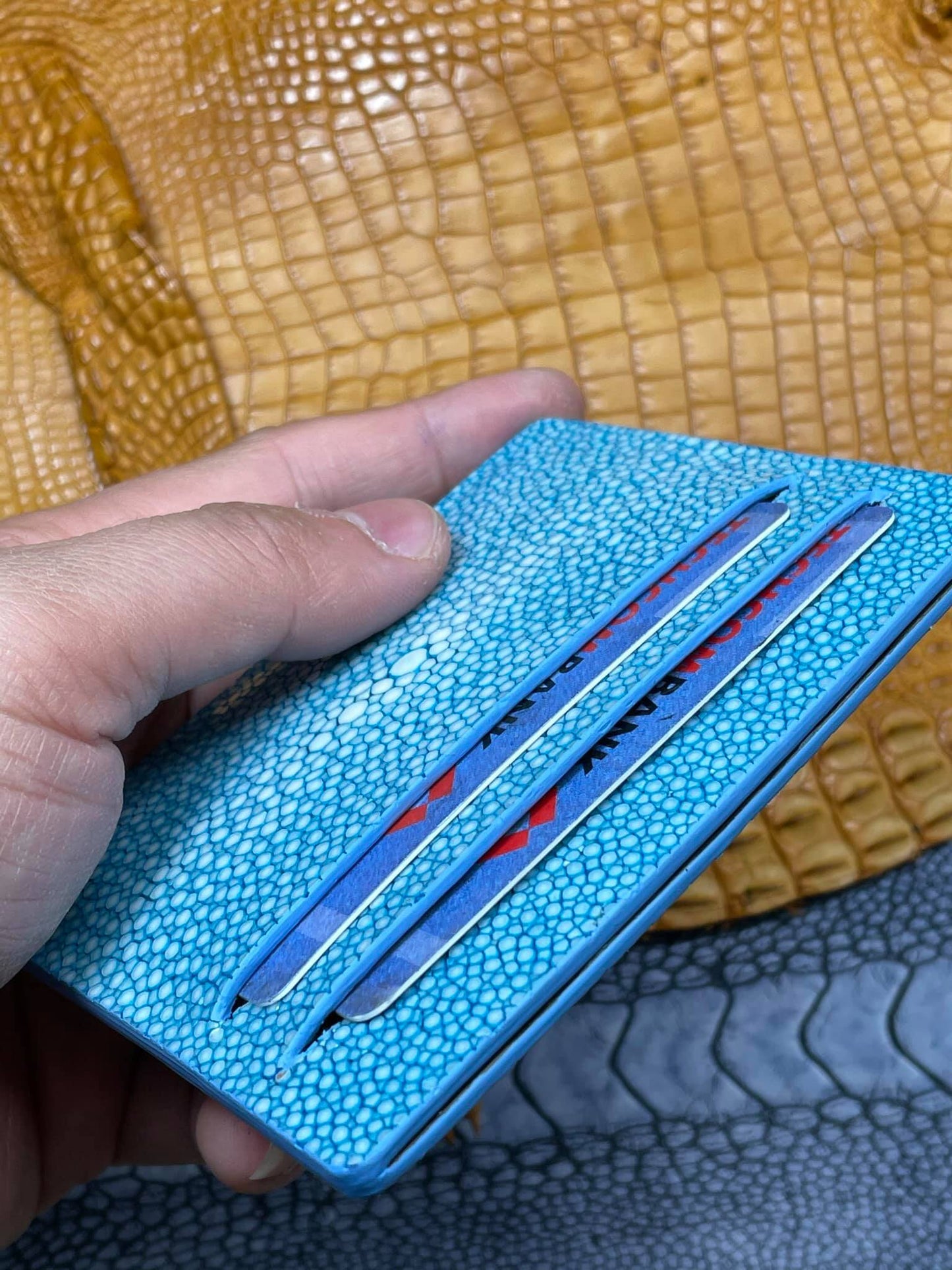 BESPOKE GENUINE BLUE STINGRAY CARD HOLDER WALLET HDWA67