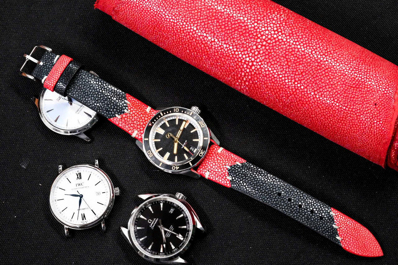 Black & Red Mixed Stingray Leather Strap