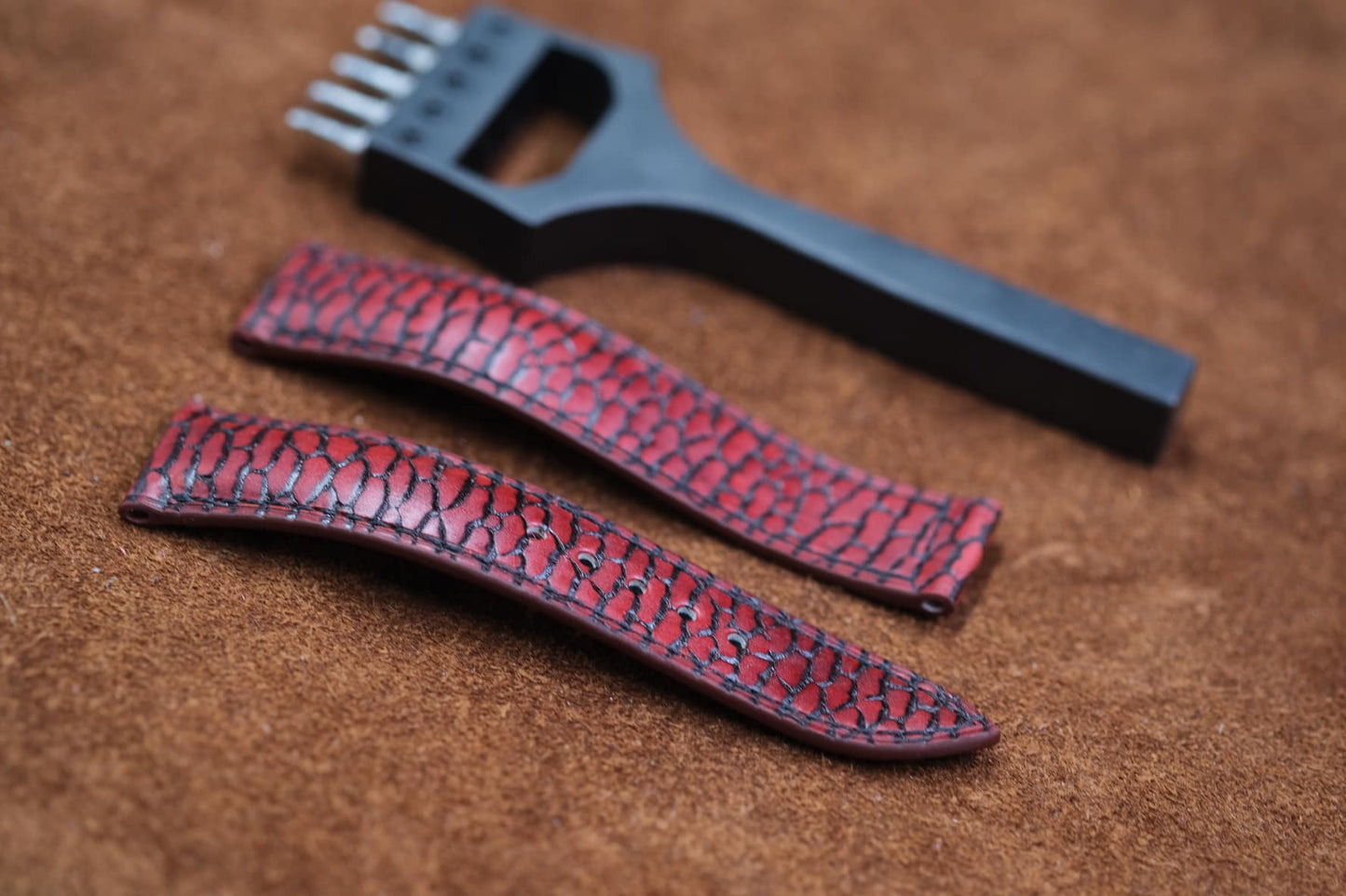 BESPOKE GENUINE RED BEAVER TAIL LEATHER WATCH STRAP HDLE06