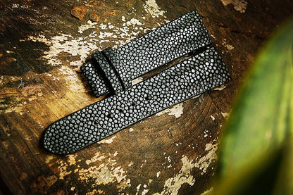 BESPOKE GENUINE NO PEARL BLACK STINGRAY LEATHER WATCH STRAP HDST05