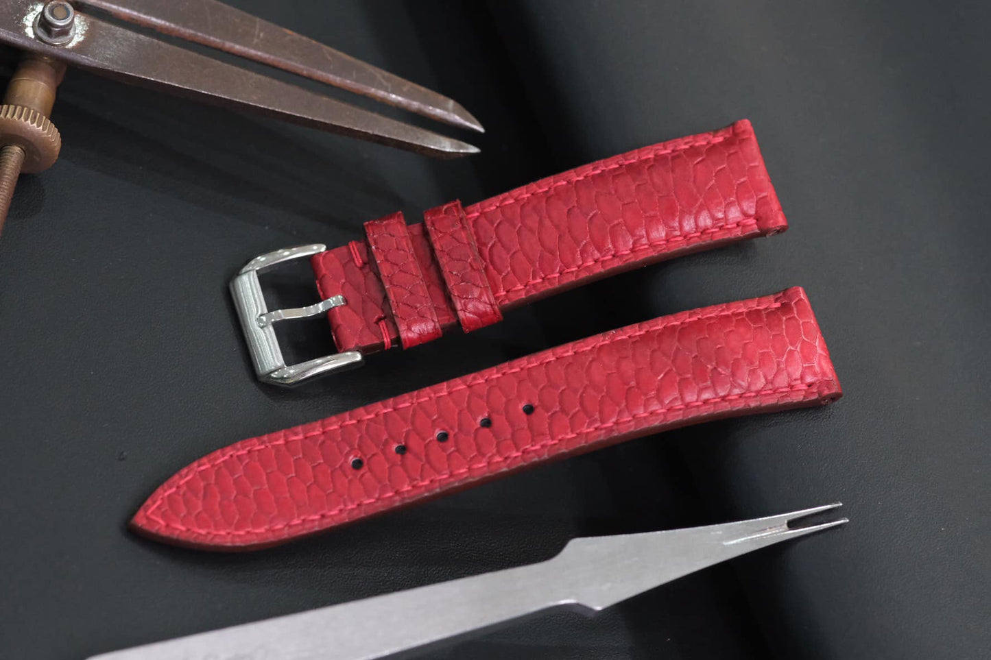 BESPOKE GENUINE RED BEAVER TAIL LEATHER WATCH STRAP HDLE04