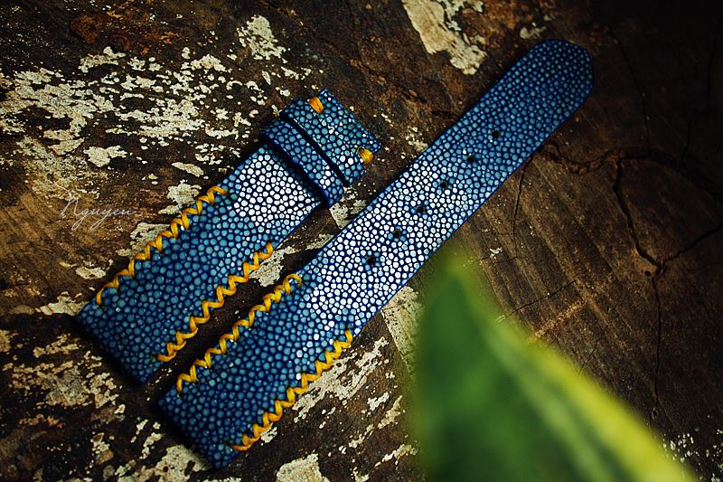 BESPOKE GENUINE NO PEARL BLUE STINGRAY LEATHER WATCH STRAP HDST01