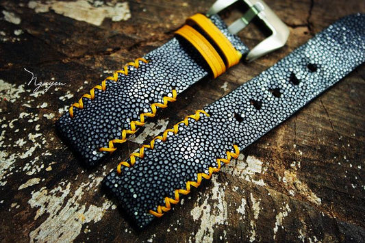 BESPOKE GENUINE NO PEARL BLACK STINGRAY LEATHER WATCH STRAP HDST40