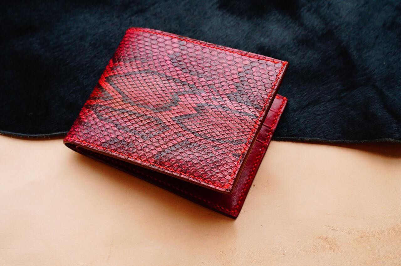 BESPOKE GENUINE RED PYTHON BIFOLD MAN WALLET HDWA34