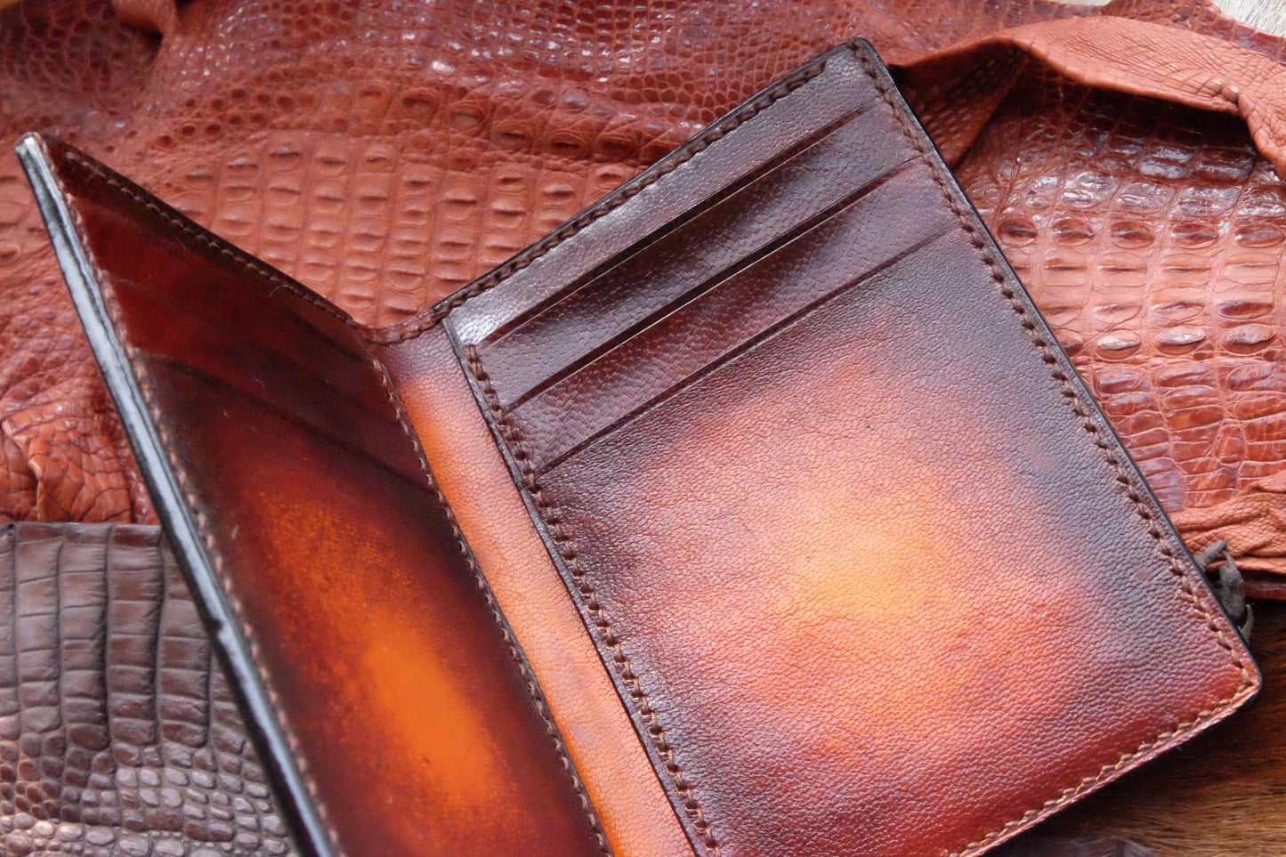 BESPOKE GENUINE BROWN PATINA COW LEATHER BIFOLD MAN WALLET HDWA15