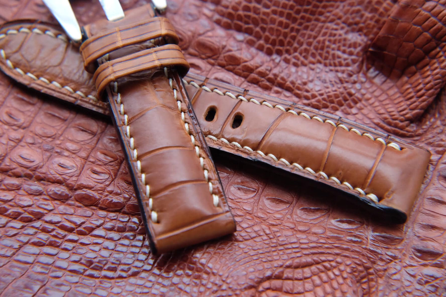 BESPOKE DARK BROWN CROCODILE LEATHER WATCH STRAP HDCS48