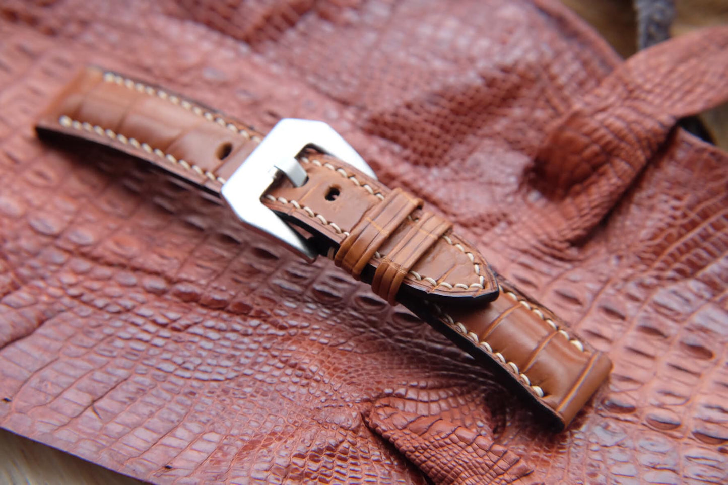 BESPOKE DARK BROWN CROCODILE LEATHER WATCH STRAP HDCS48