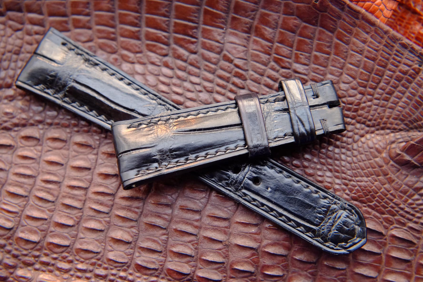 BESPOKE BLACK CROCODILE LEATHER WATCH STRAP HDCS57