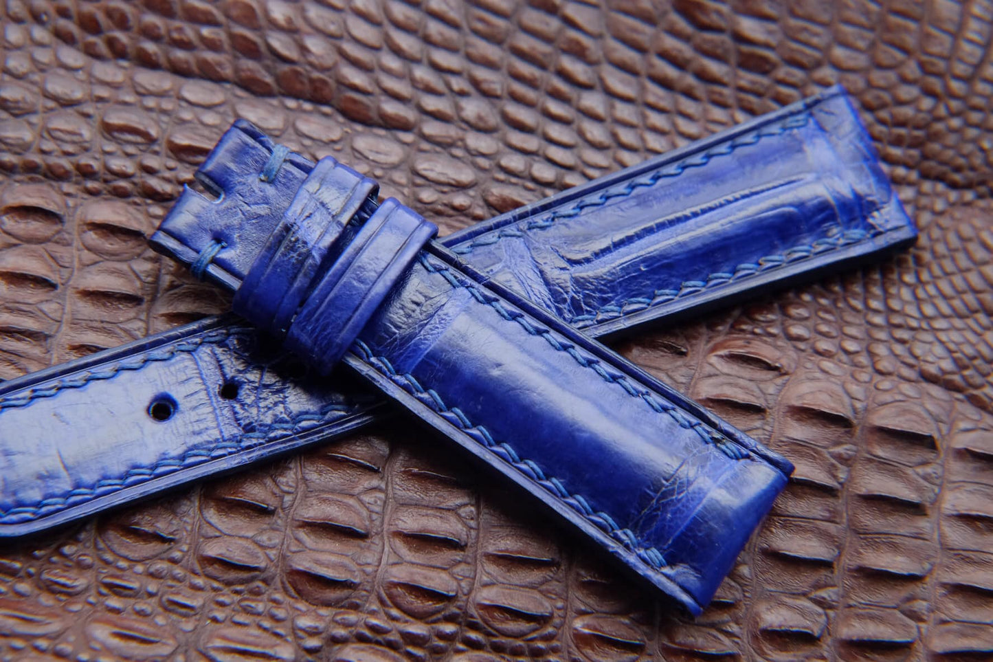 BESPOKE BLUE CROCODILE LEATHER WATCH STRAP HDCS58