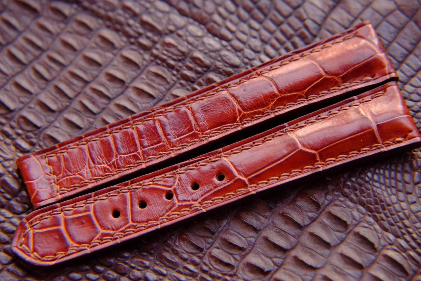 BESPOKE RED BROWN CROCODILE LEATHER WATCH STRAP HDCS62