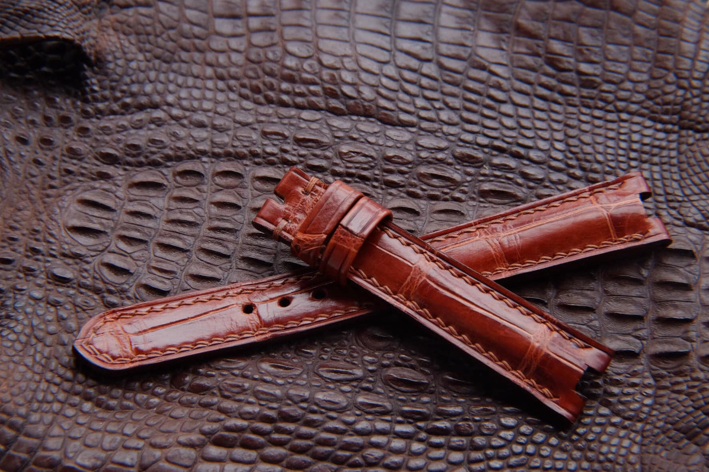 BESPOKE BROWN CROCODILE LEATHER WATCH STRAP HDCS65