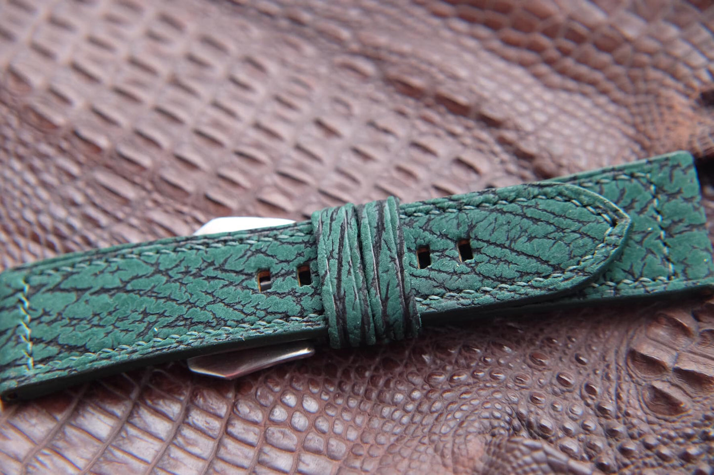 BESPOKE GENUINE GREEN NUBUCK SHARK SKIN LEATHER WATCH STRAP HDSH07