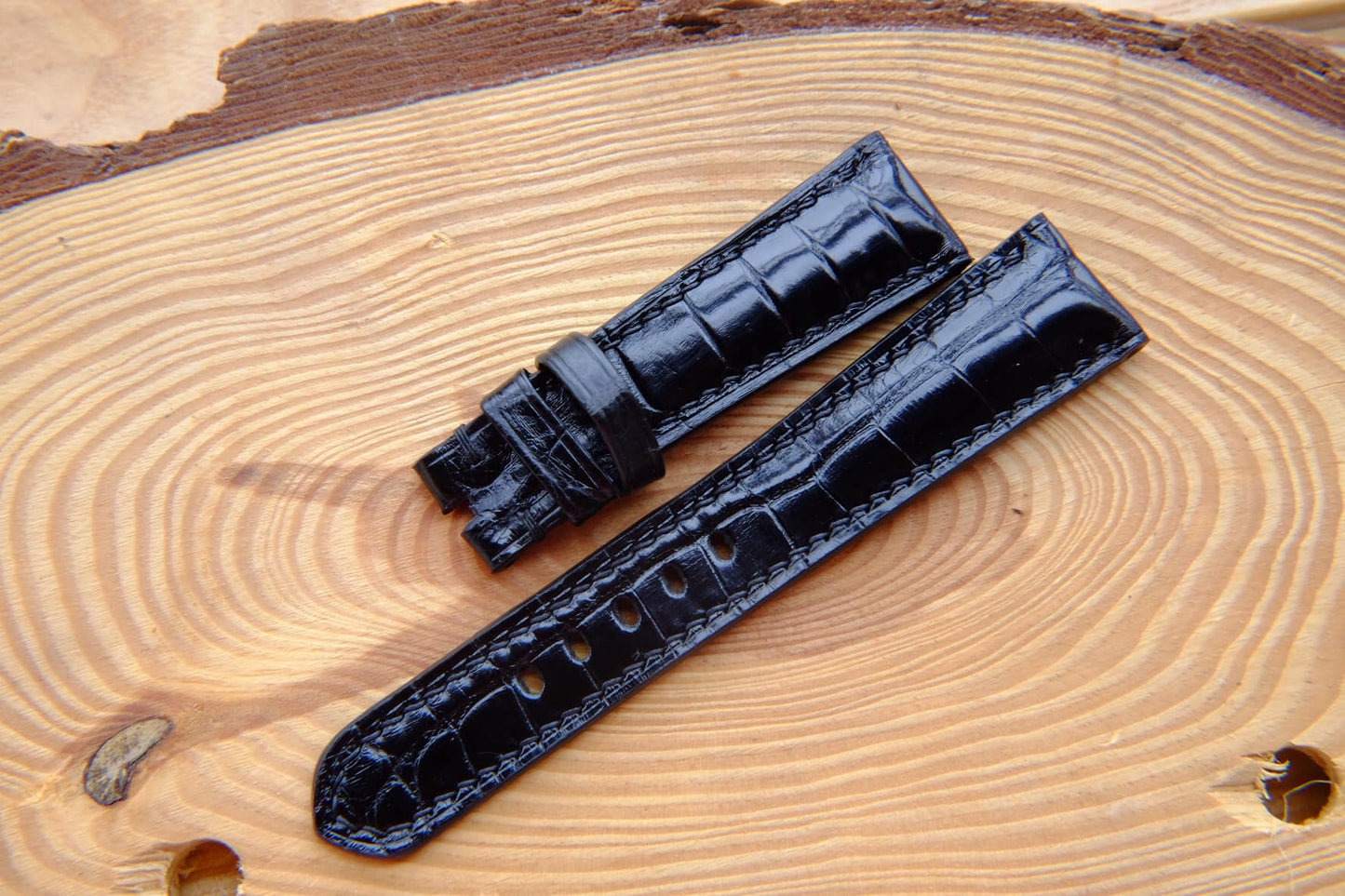 BESPOKE BLACK CROCODILE LEATHER WATCH STRAP HDCS60