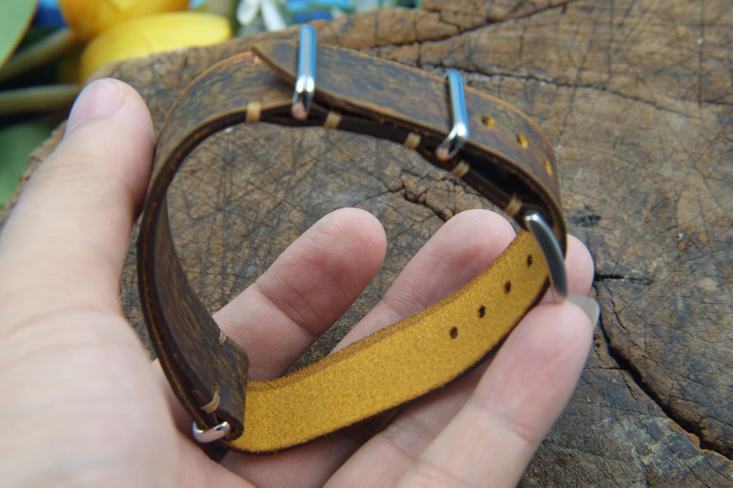 BESPOKE GENUINE VINTAGE BROWN  LEATHER NATO  STRAP HDNS05