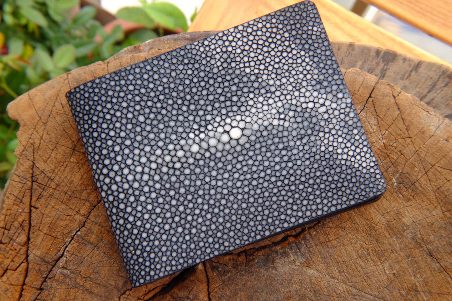 BESPOKE GENUINE BLACK STINGRAY BIFOLD MAN WALLET HDWA10