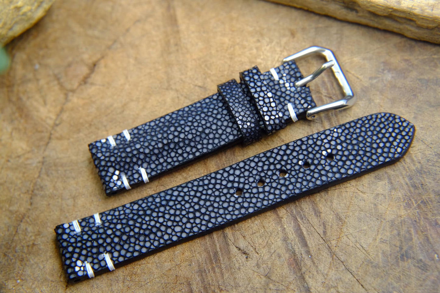 BESPOKE GENUINE NO PEARL BLACK STINGRAY LEATHER WATCH STRAP HDST31