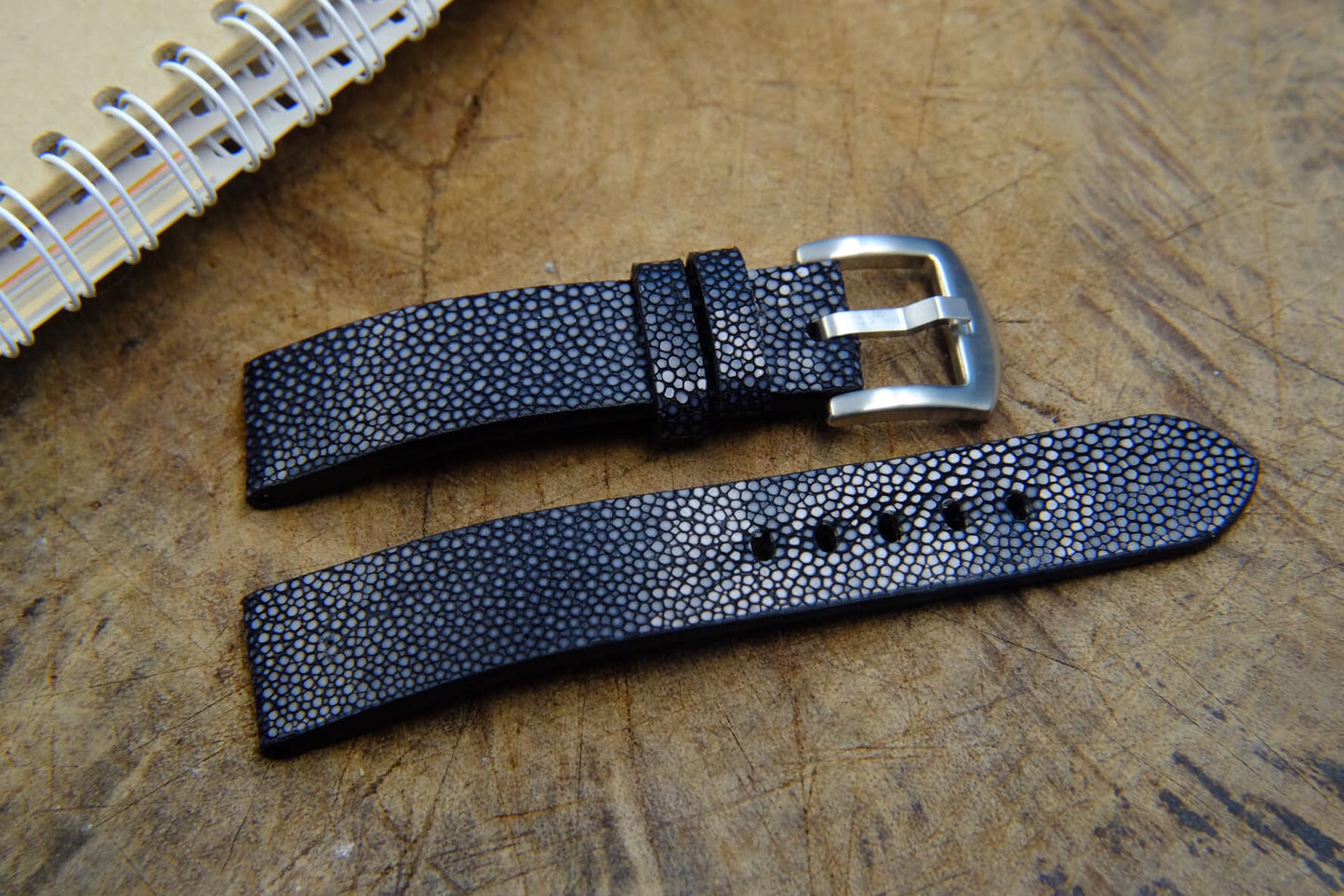 BESPOKE GENUINE NO PEARL BLACK STINGRAY LEATHER WATCH STRAP HDST30