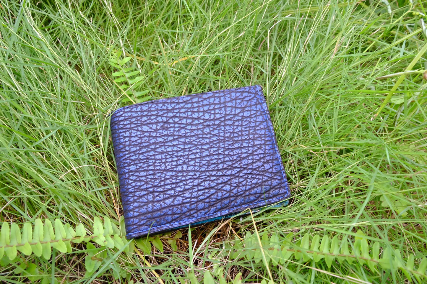 BESPOKE GENUINE BLUE SHARK BIFOLD MAN WALLET HDWA03