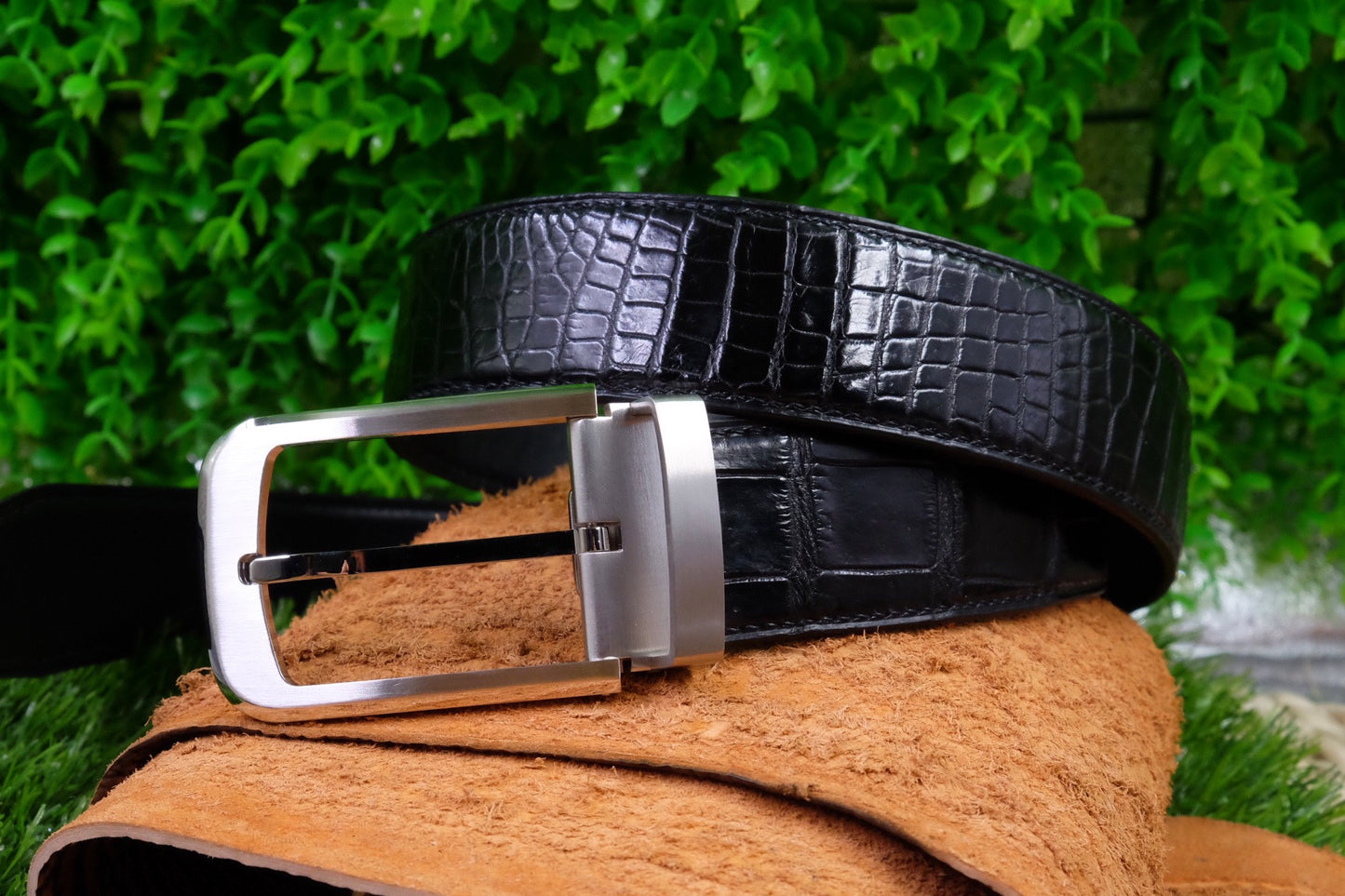 Black crocodile leather belt HDBE10