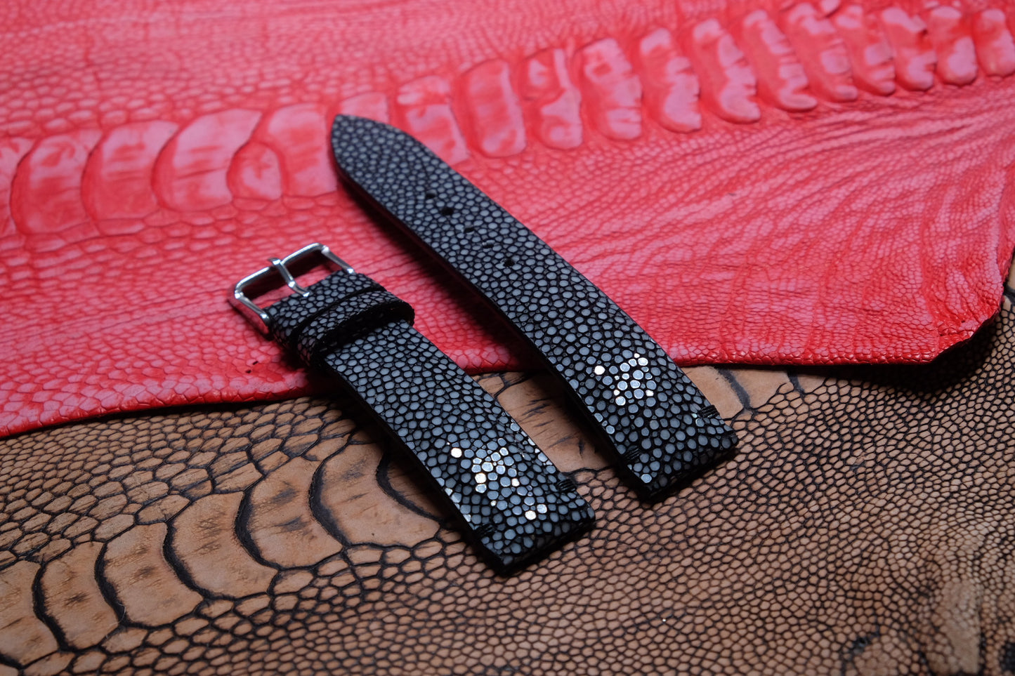 Black no pearl stingray leather watch strap HDST91