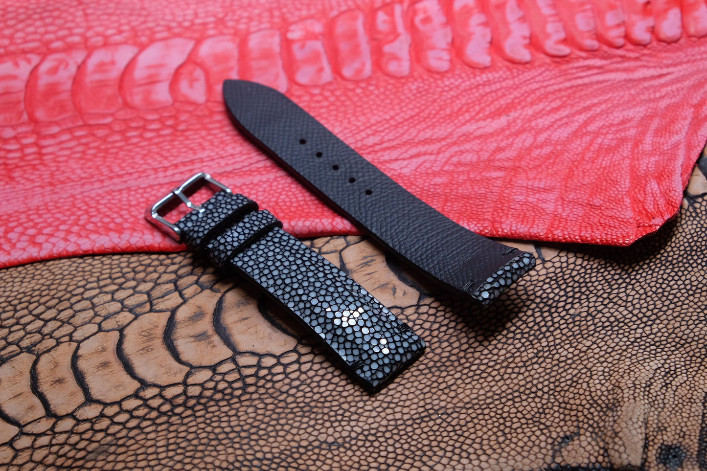 Black no pearl stingray leather watch strap HDST91