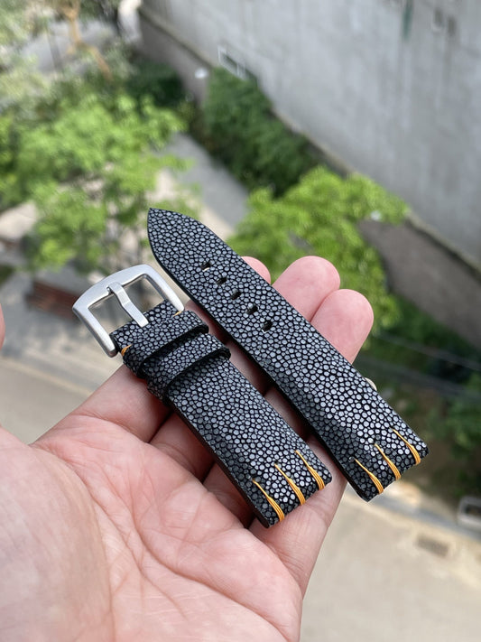 Black no pearl stingray leather watch strap HDST92