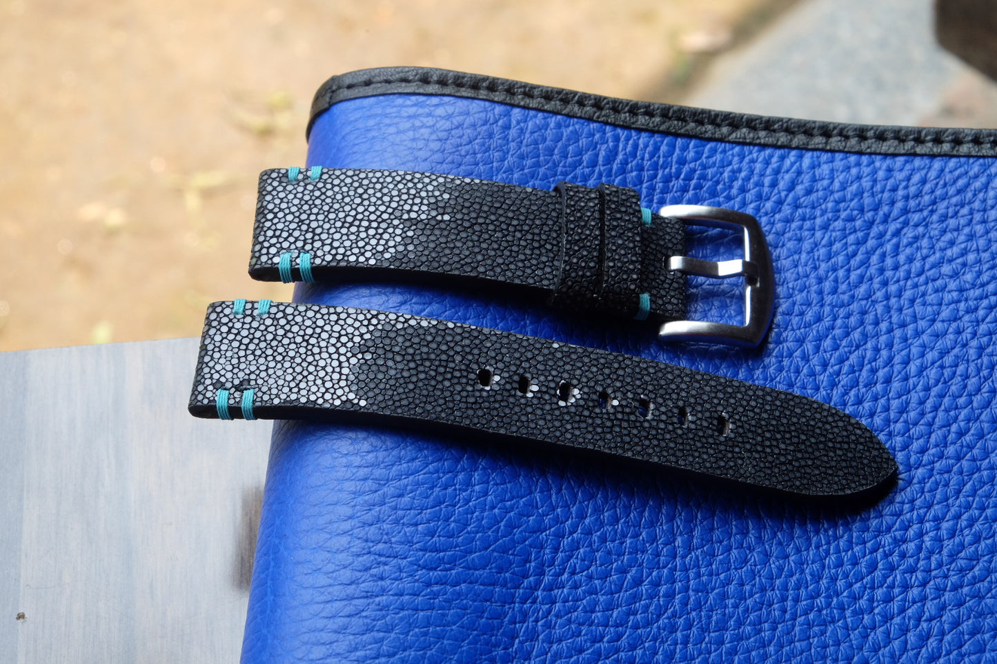 Black no pearl stingray leather watch strap HDST95