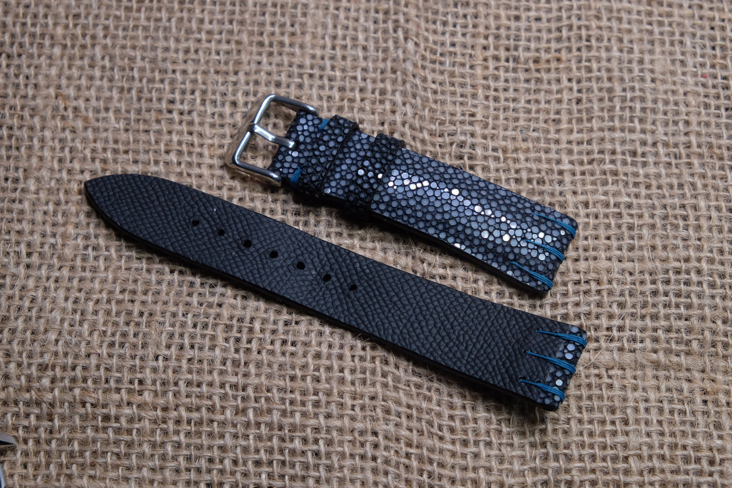 Black no pearl stingray leather watch strap HDST96