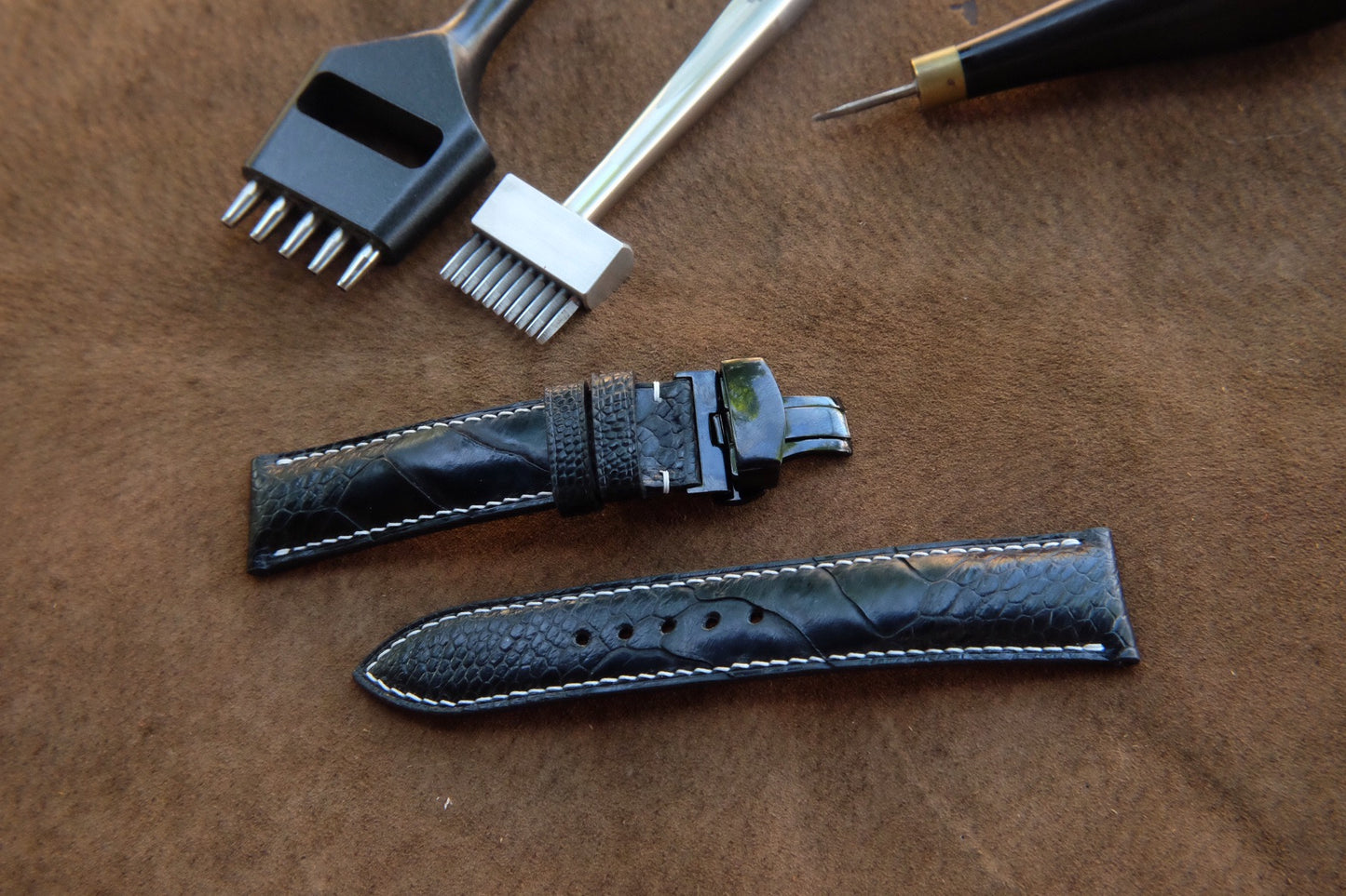 Black ostrich leg leather watch strap HDOL54