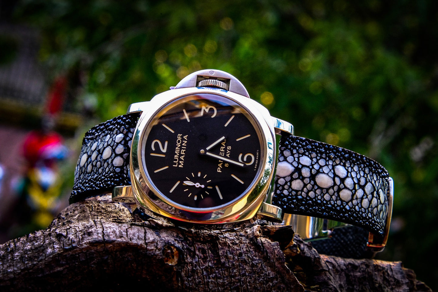 Black row stone stingray strap HDST138