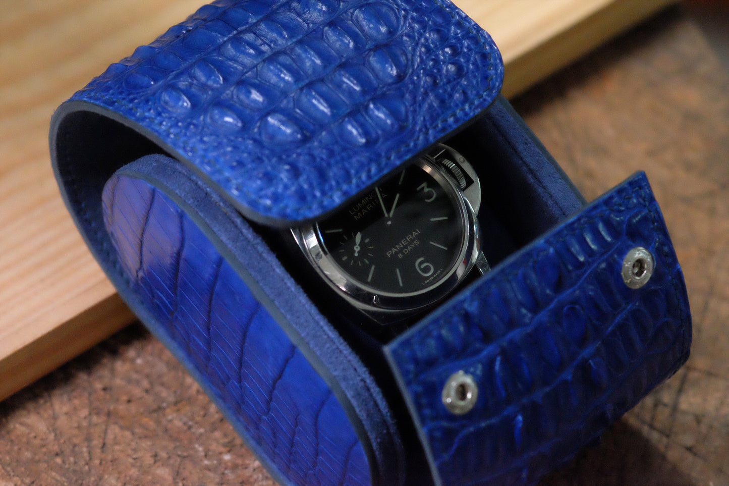 Custom blue hornback crocodile leather single travel watch roll HDWR17