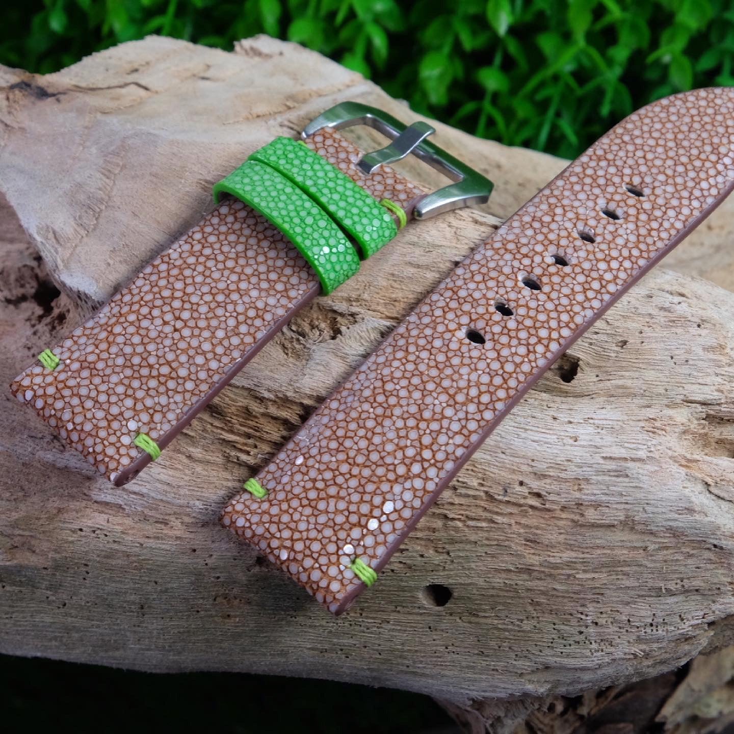 Custom made no pearl brown stingray watch strap HDST140