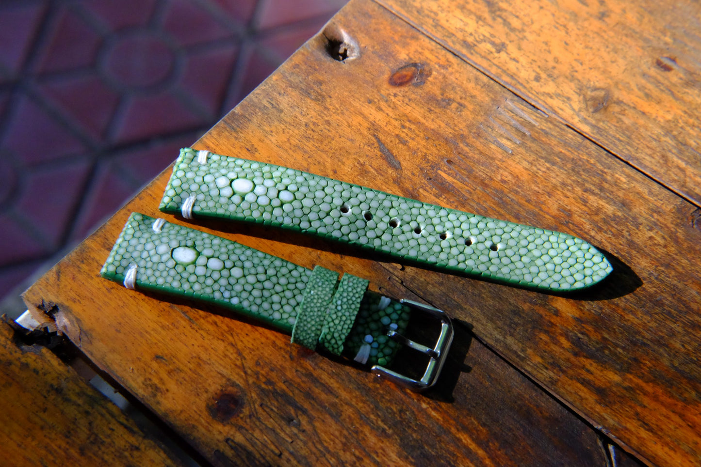 BESPOKE GENUINE DOUBLE PEARL GREEN STINGRAY LEATHER WATCH STRAP HDST53