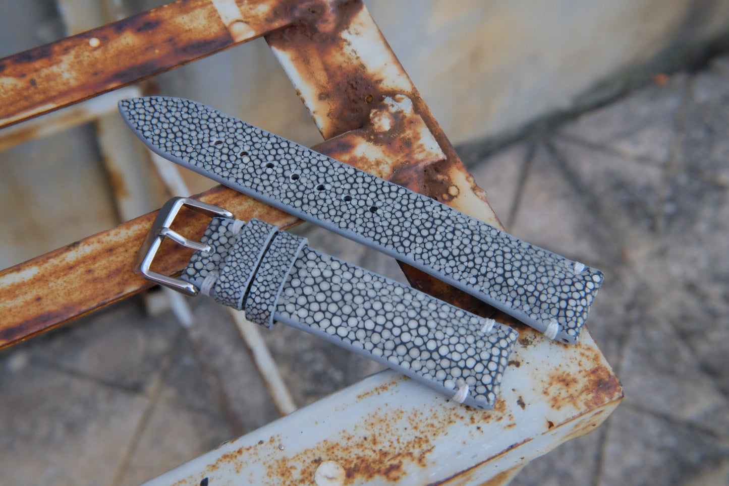 BESPOKE GENUINE WITHOUT PEARL GREY STINGRAY LEATHER WATCH STRAP HDST54