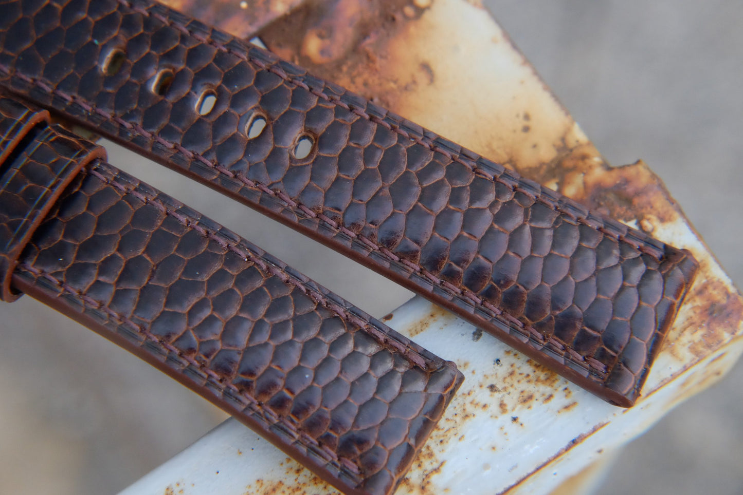 BESPOKE GENUINE BROWN BEAVER TAIL LEATHER WATCH STRAP HDLE34