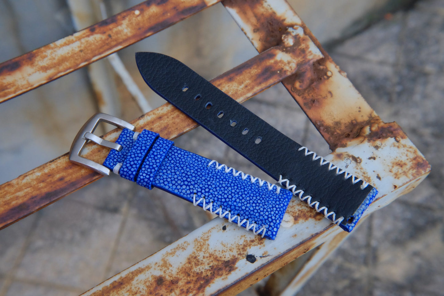 BESPOKE GENUINE WITHOUT PEARL BLUE STINGRAY LEATHER WATCH STRAP HDST55